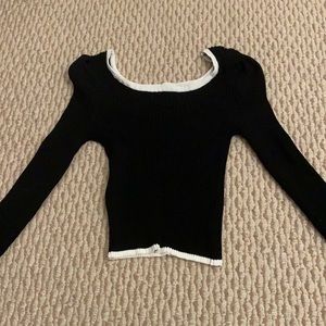 Contrast trim puff long sleeve top